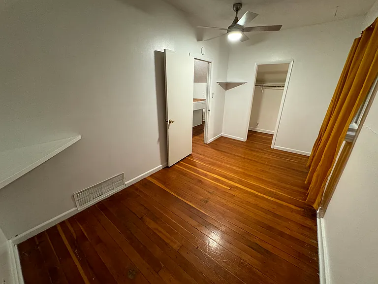 654 1/2 N 100 E — Photo 12