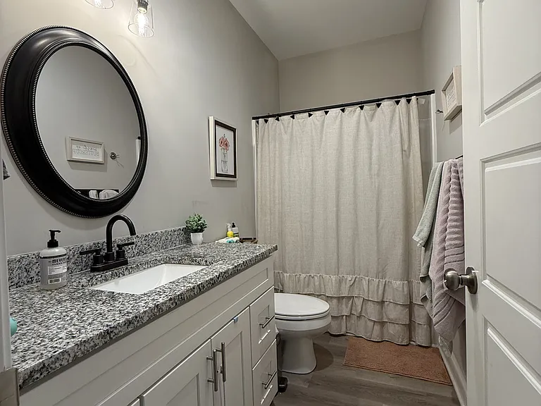 1107 Andover Dr — Photo 17