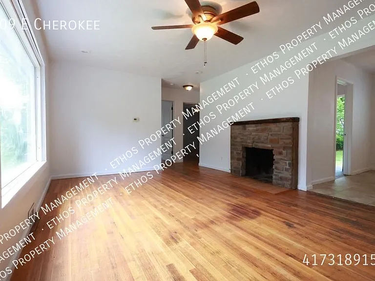309 E Cherokee St — Photo 2