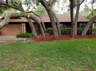 1135 Pine Oaks Ct, Apopka, FL 32712