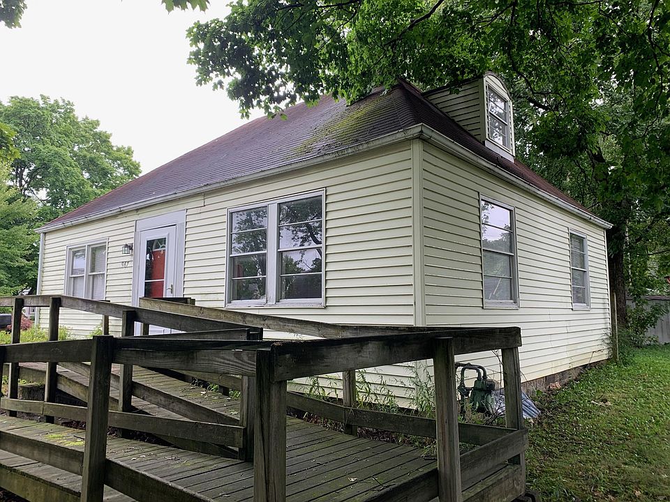 1st image of 967 Carlisle Ave