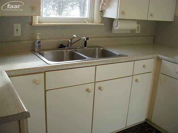 4th image of 1425 Berrywood Ln