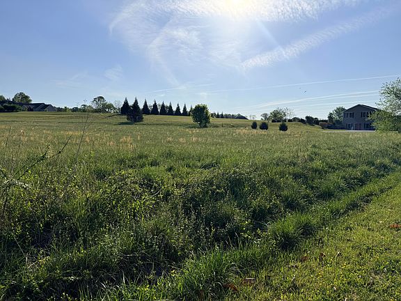 4th image of 15 Green Level Rd