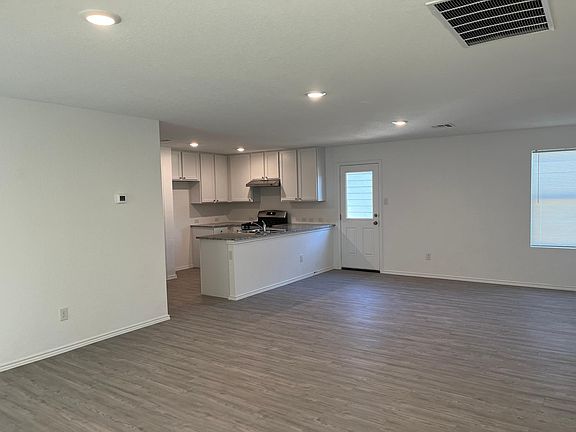 4th image of 4203 Revetment Way