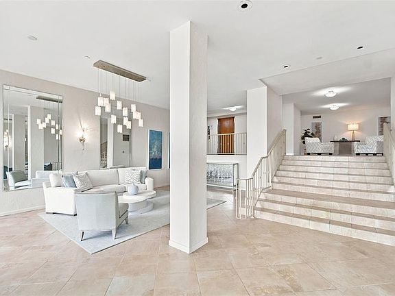 3rd image of 707 S GULFSTREAM AVENUE #207