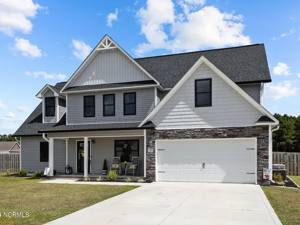 135 Peletier Shores Drive, Peletier, NC 28584