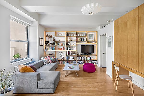 1st image of 15 Broad St APT 2322