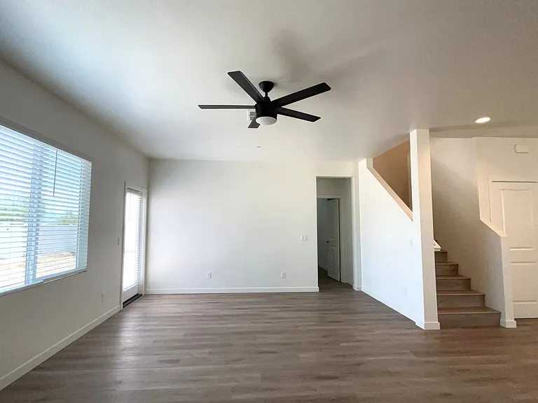 1715 Terrace Hill Dr — Photo 6