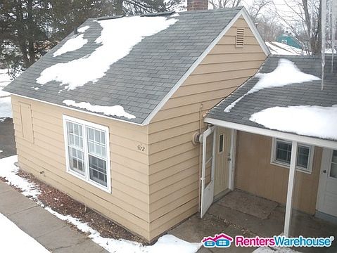 1st image of 41 1/2 22nd Ave S