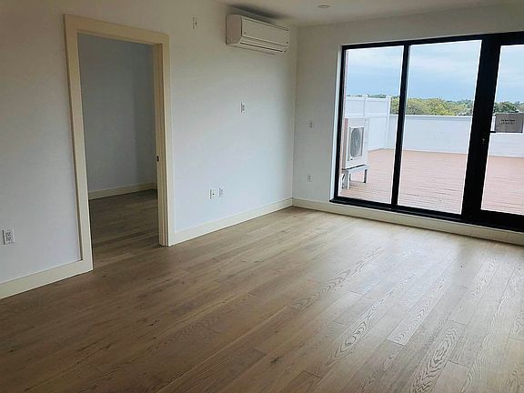 2nd image of 62-98 Woodhaven Blvd Unit 6D