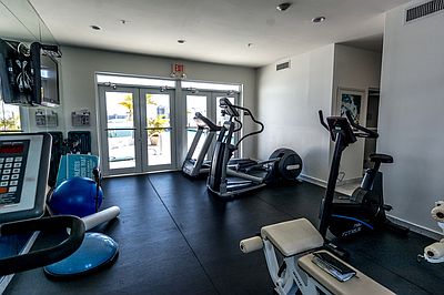 5th image of 10261 E Bay Harbor Dr #1001