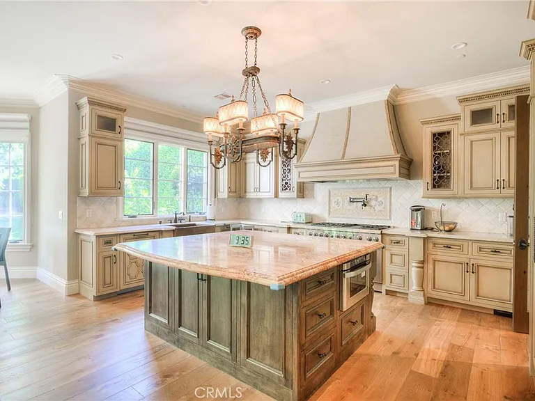 605 Walnut Ave — Photo 16