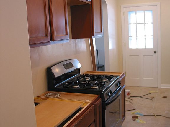 2nd image of 2554 Bronxwood Ave