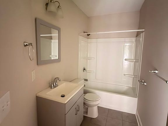 5th image of 199-207 Howe Ave #203B