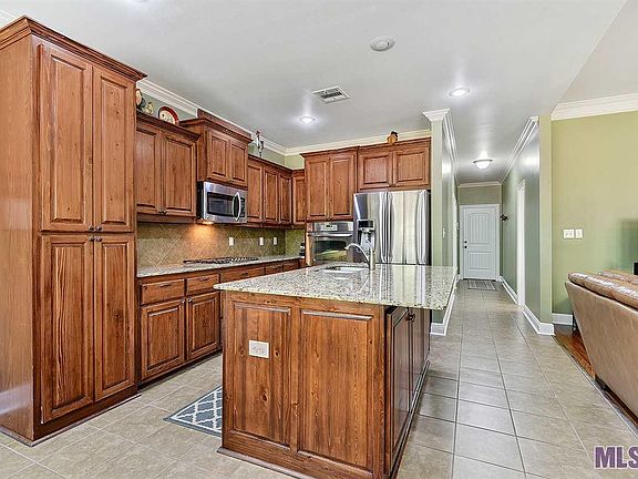 3rd image of 14039 W Creek Dr