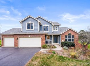 10807 Michigan Dr, Spring Grove, IL 60081