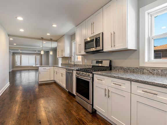 5th image of 8755 S Luella Ave