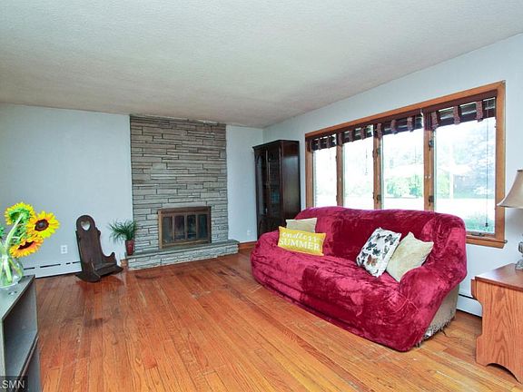 3rd image of 1920 Larpenteur Ave E