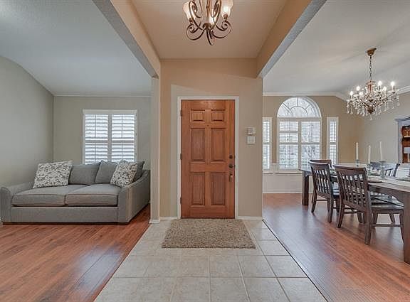 5th image of 3108 Berkshire Ln