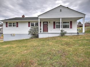 1813 Clouds Ford Rd, Kingsport, TN 37660