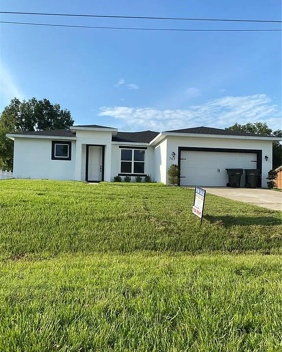 703 Waxwing Ct
