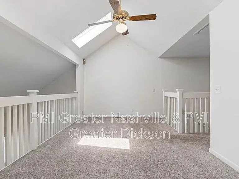 717 Barlin Ct — Photo 8