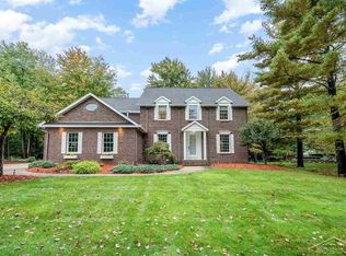 2131 Rolling Ridge Dr, Midland, MI 48642