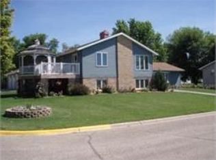 311 Chestnut St E, Trimont, MN 56176