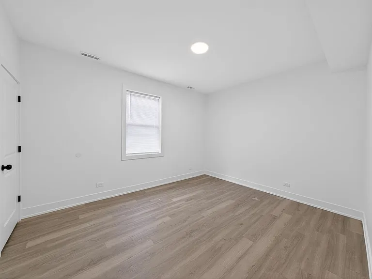 328 N Lockwood Ave #2 — Photo 11