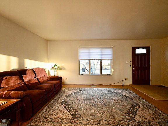 2nd image of 2306 Sioux Pl