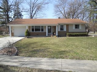 1244 Larchmont Dr, Elk Grove Village, IL 60007