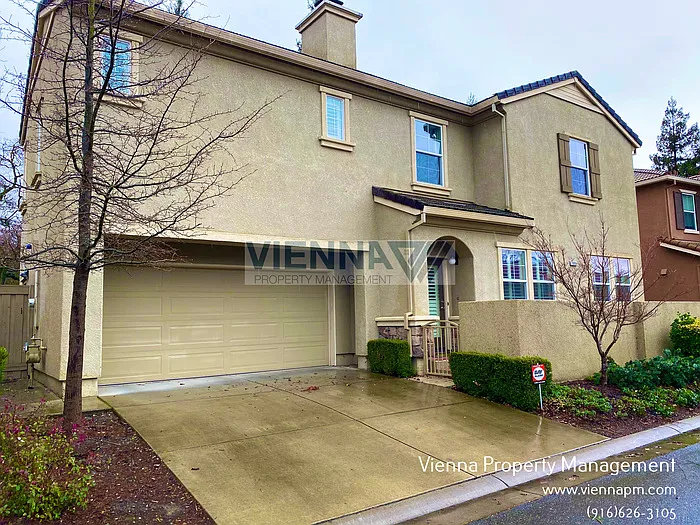 8064 Linda Isle Ln photo 1
