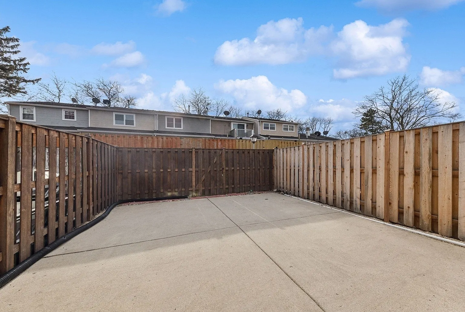 3 bed, 1.5 bath, 1380 sqft, $2,650 — Photo 4