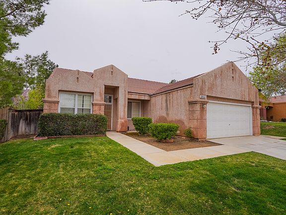 3rd image of 2816 Cloverdale Ct