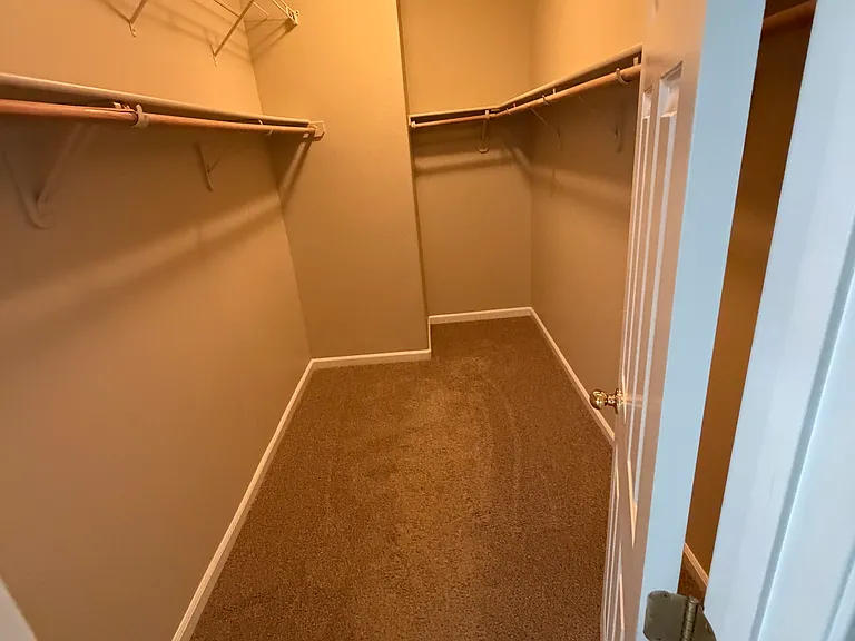 1643 Iron Mountain Dr — Photo 9