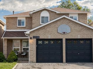 5534 River Grove Ave, Mississauga, ON L5M3T6
