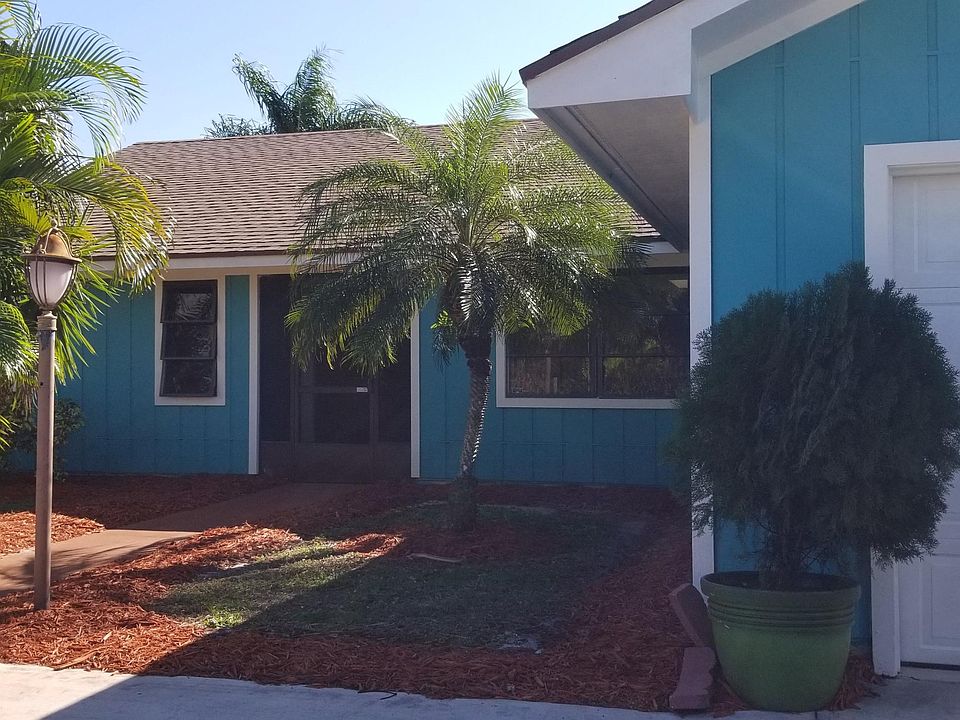 1st image of 2674 SE Tiffany Ave