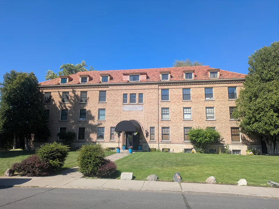 852 N Summit Blvd #403