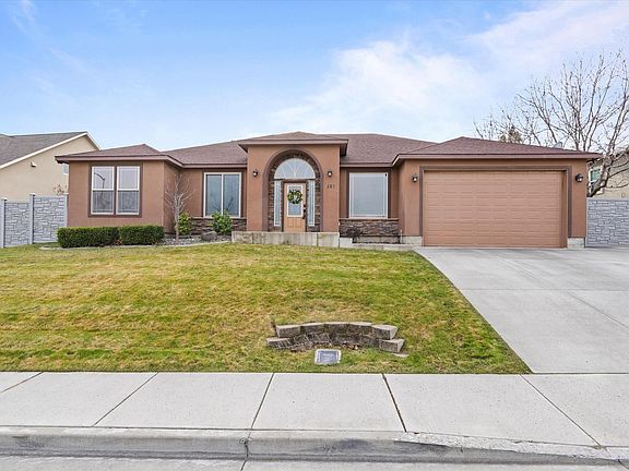 4th image of 483 Aimee Dr