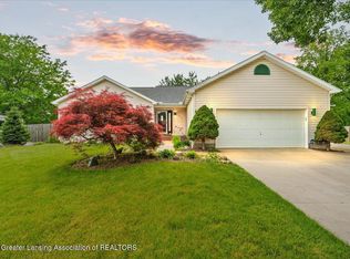 13040 Sherrington Dr, Dewitt, MI 48820
