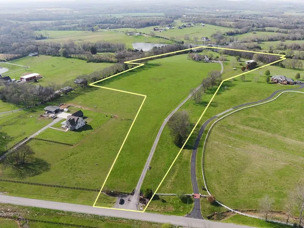 355 Normandy Rd, Normandy, TN 37360