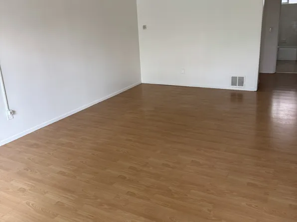 136 S Jackson St APT 8, Glendale, CA 91205