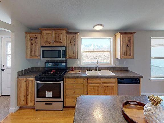 5th image of 5205 Sant Ln
