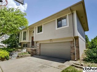 7513 S 135th St, Omaha, NE 68138