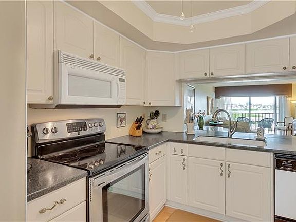 4th image of 6158 Palma Del Mar Blvd S APT 207