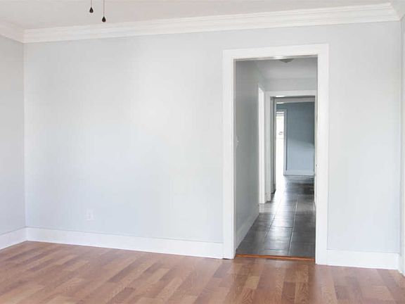 4th image of 146A E Park Ave