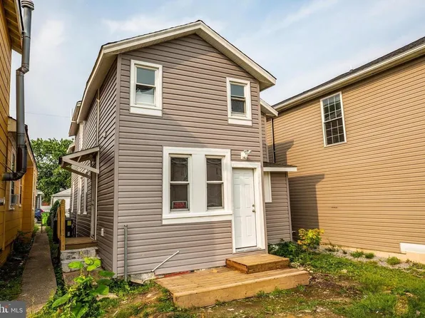 269 4th Ave #102, Quantico, VA 22134