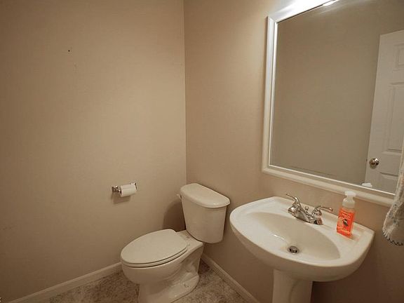 5th image of 1655 Hannum Dr