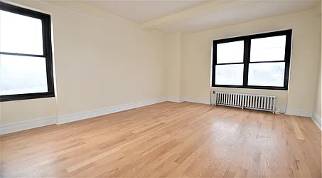 Rented by Manhattan Realty Group