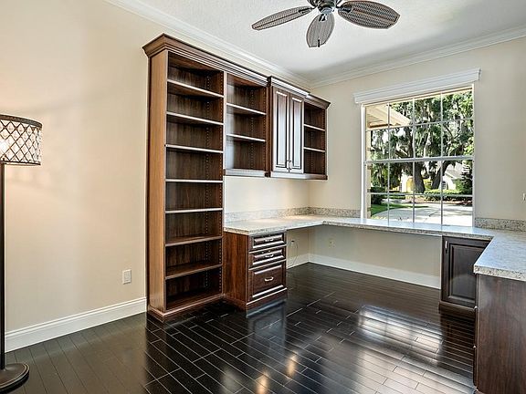 5th image of 34244 Parkview Ave